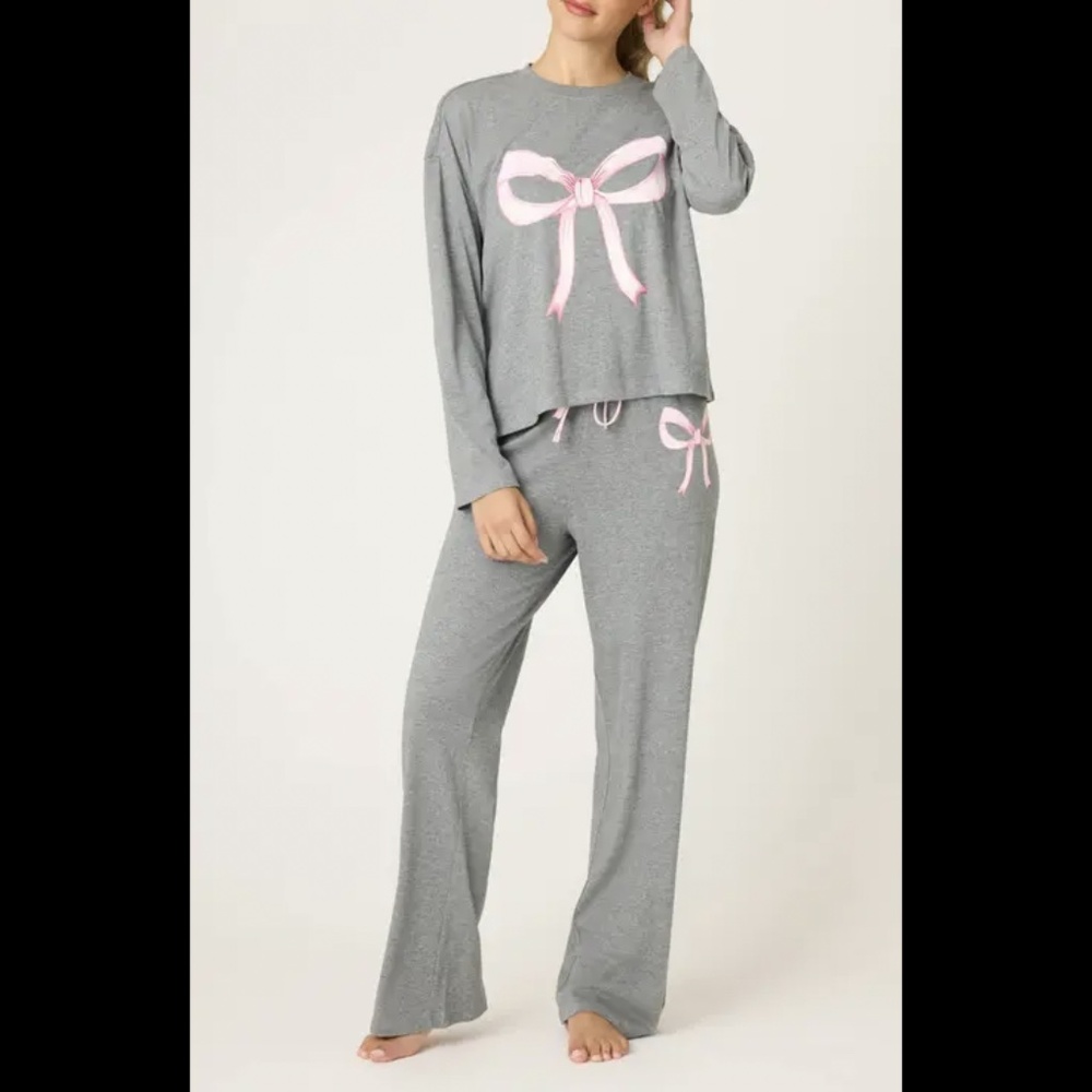 P.J. SALVAGE PAJAMAS Like New